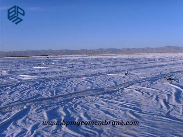 Composite HDPE Geomembrane Liner for artificial lake in Weinan