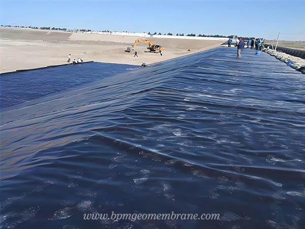 Geomembrana HDPE 2 mm for Canal Lining projects in Vietnam