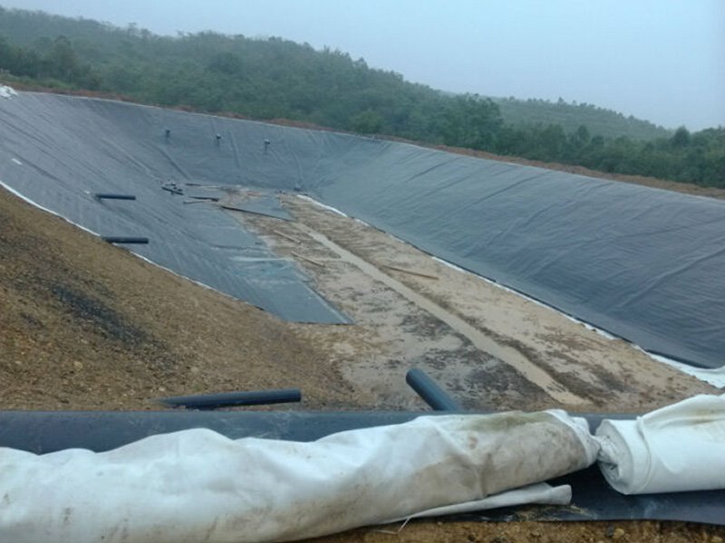 Composite Geomembrane and Smooth Geomembrane Applications